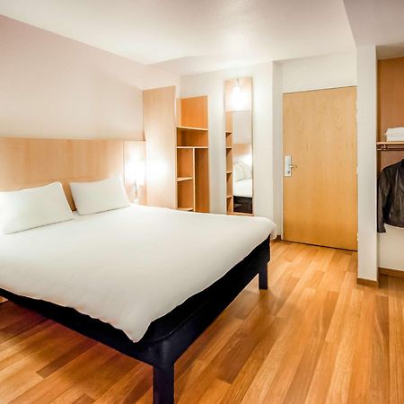 Ibis Vannes Exterior photo