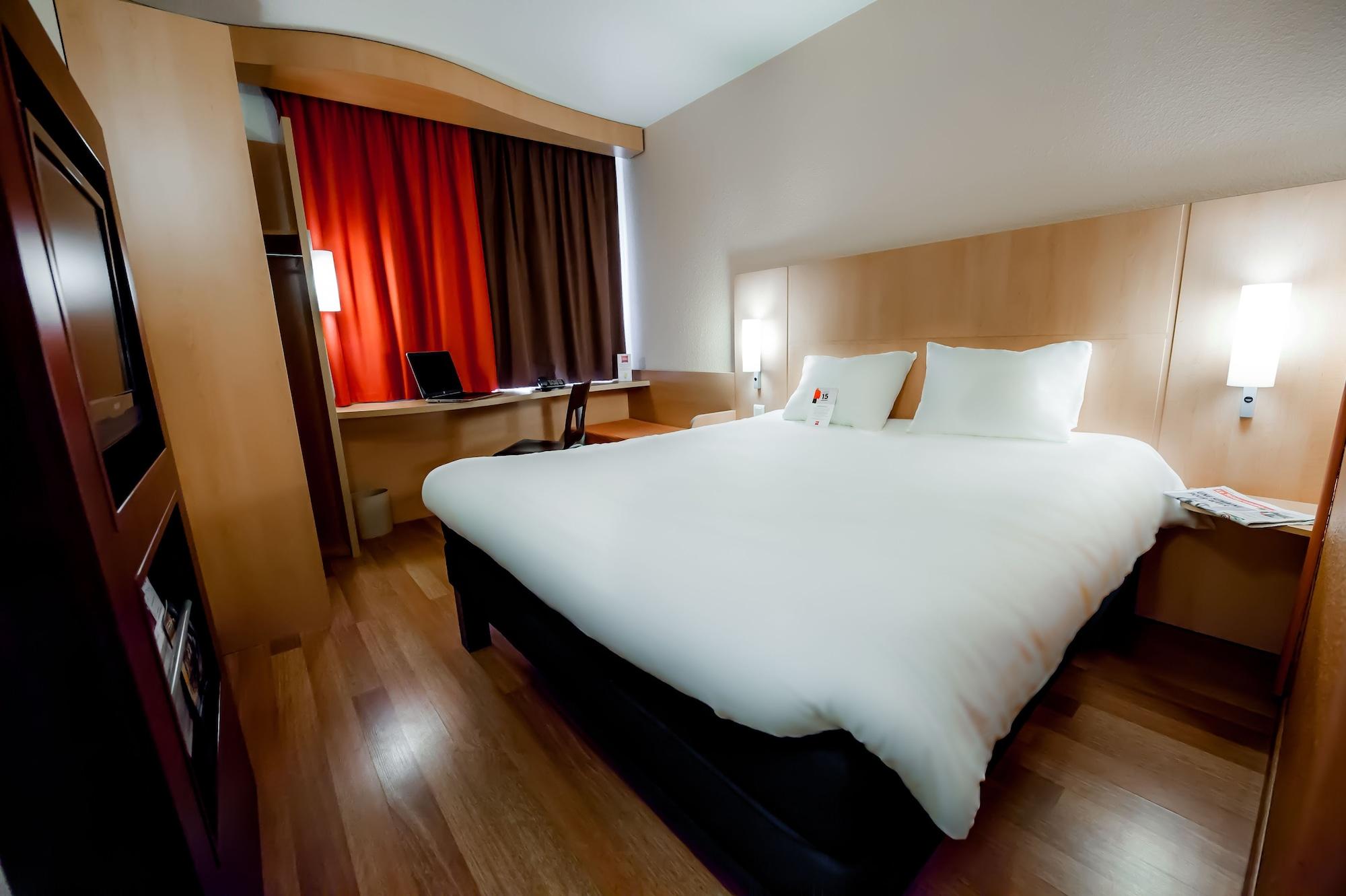 Ibis Vannes Exterior photo
