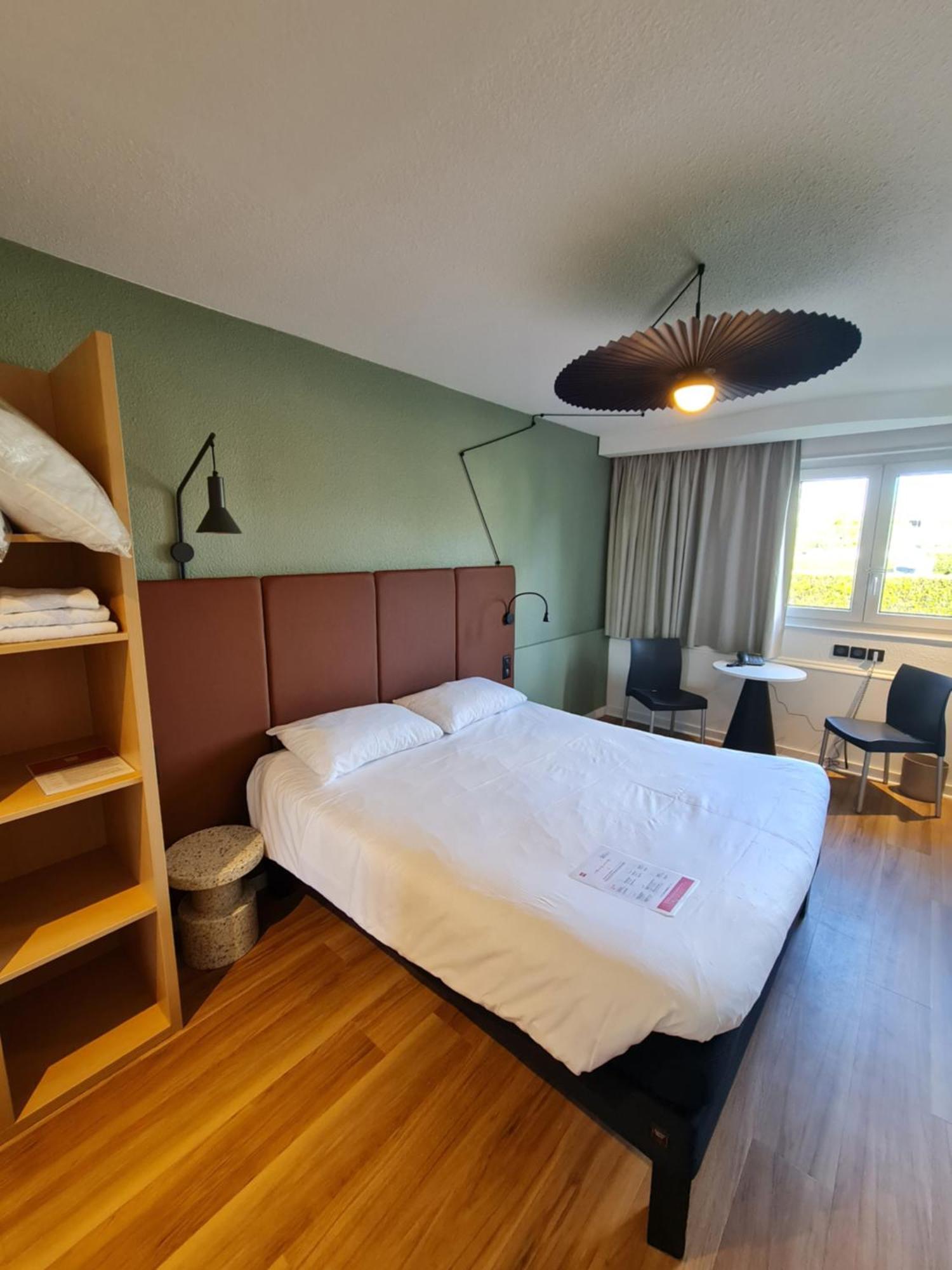 Ibis Vannes Exterior photo