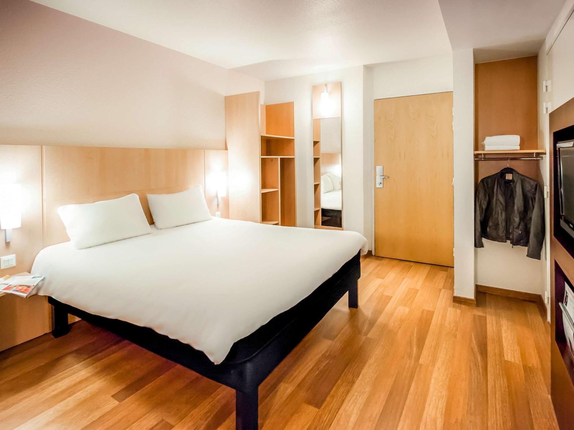 Ibis Vannes Exterior photo