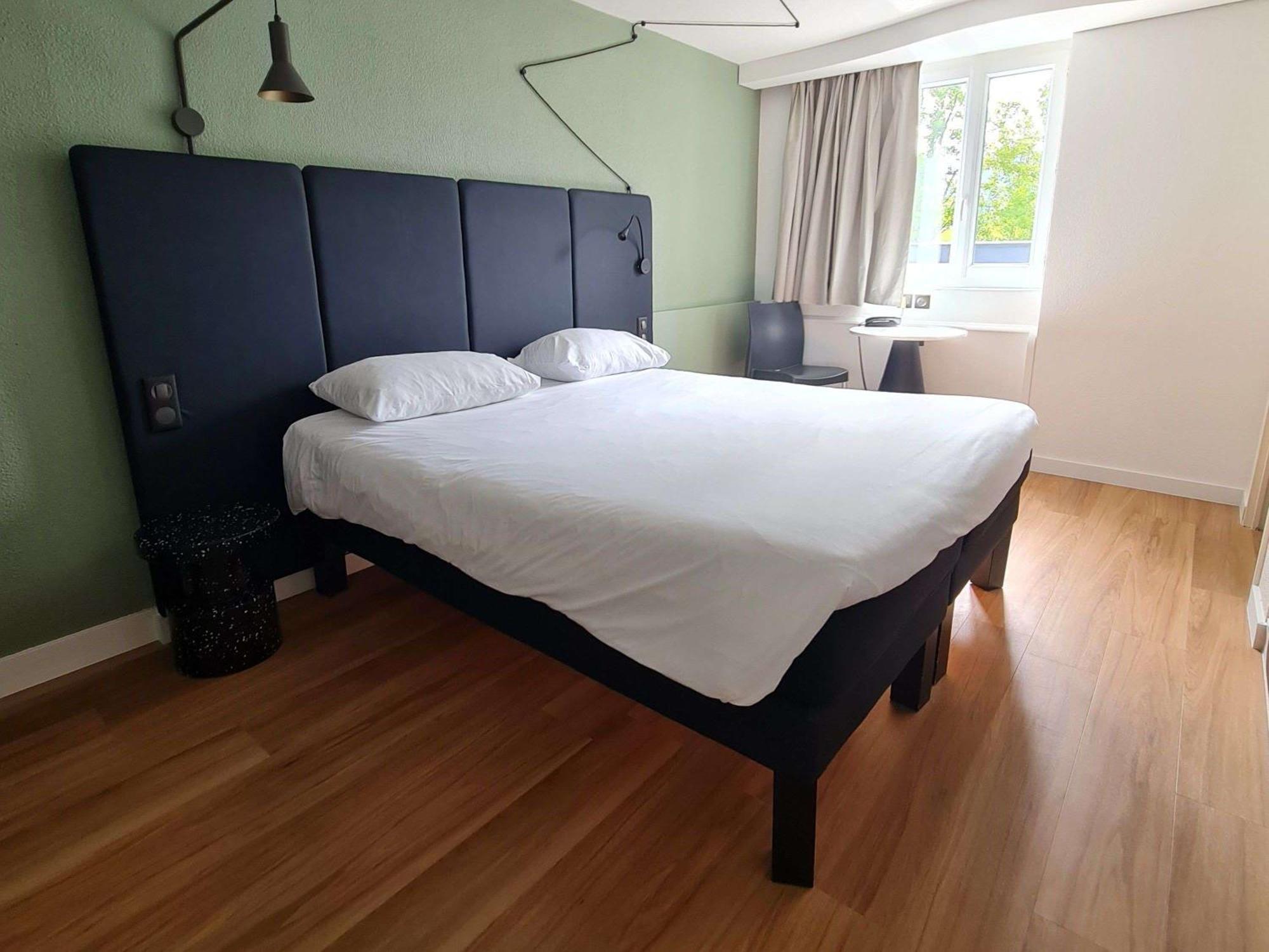 Ibis Vannes Exterior photo